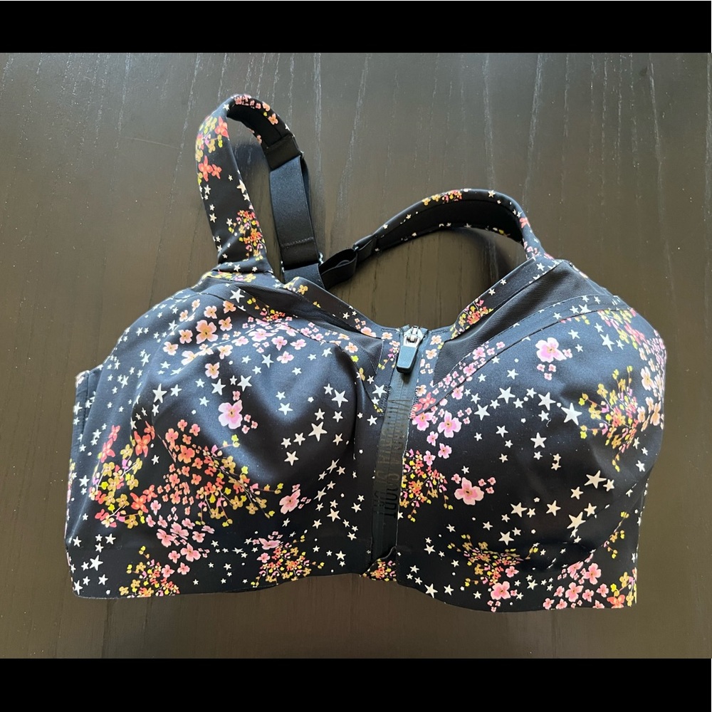 Victoria’ Secret Incredible Knockout Ultra Max Bra